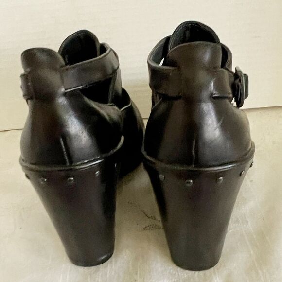 New Dansko Franka Black Leather Wedge Bootie Heels Z2014* Size 7 US / 37 EUR - Picture 7 of 9
